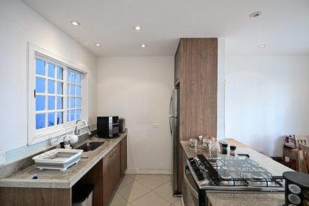 Casa de condomínio à venda com 89m², 2 quartos e 2 vagasCozinha