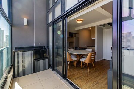 Apartamento para alugar com 58m², 1 quarto e 2 vagas Apartamento para alugar com 58m², 1 quarto e 2 vagasVaranda