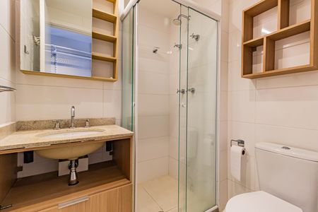 Apartamento para alugar com 58m², 1 quarto e 2 vagas Apartamento para alugar com 58m², 1 quarto e 2 vagasBanheiro da Suíte