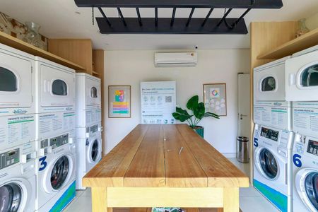 Apartamento para alugar com 58m², 1 quarto e 2 vagas Apartamento para alugar com 58m², 1 quarto e 2 vagasLavanderia