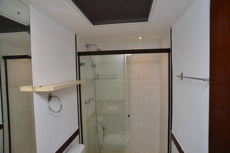 Apartamento à venda com 157m², 3 quartos e 2 vagas Apartamento à venda com 157m², 3 quartos e 2 vagasBanheiro Social