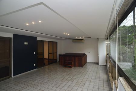 Varanda de apartamento à venda com 3 quartos, 157m² em Barra da Tijuca, Rio de Janeiro