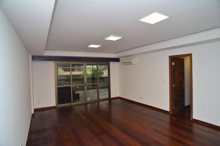Sala de apartamento à venda com 3 quartos, 157m² em Barra da Tijuca, Rio de Janeiro