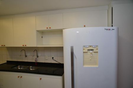 Apartamento à venda com 157m², 3 quartos e 2 vagas Apartamento à venda com 157m², 3 quartos e 2 vagasCozinha