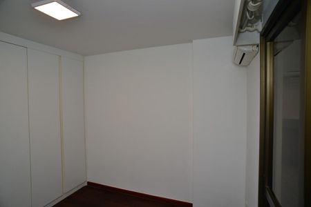Apartamento à venda com 157m², 3 quartos e 2 vagas Apartamento à venda com 157m², 3 quartos e 2 vagasQuarto 2