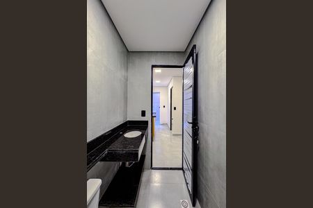 Apartamento para alugar com 36m², 2 quartos e sem vaga Apartamento para alugar com 36m², 2 quartos e sem vagaBanheiro