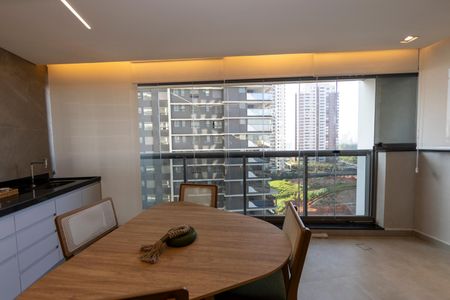 Apartamento para alugar com 123m², 3 quartos e 2 vagas Apartamento para alugar com 123m², 3 quartos e 2 vagasSala_Cozinha