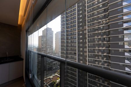 Apartamento para alugar com 123m², 3 quartos e 2 vagas Apartamento para alugar com 123m², 3 quartos e 2 vagasVaranda