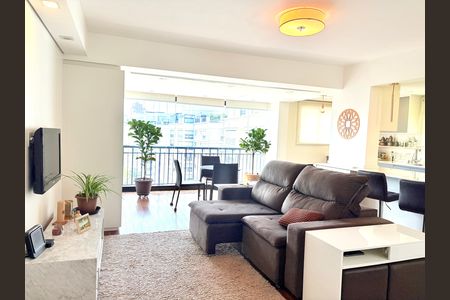 Apartamento à venda com 236m², 3 quartos e 3 vagas Apartamento à venda com 236m², 3 quartos e 3 vagasSala