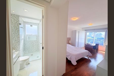 Apartamento à venda com 236m², 3 quartos e 3 vagas Apartamento à venda com 236m², 3 quartos e 3 vagasQuarto 1