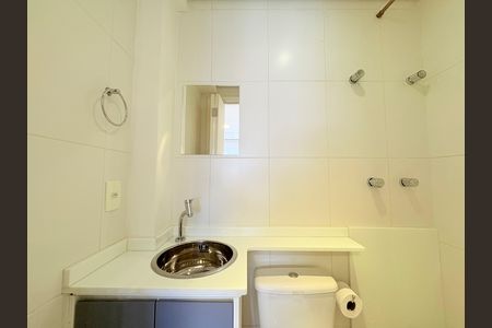 Apartamento à venda com 236m², 3 quartos e 3 vagas Apartamento à venda com 236m², 3 quartos e 3 vagasLavanderia