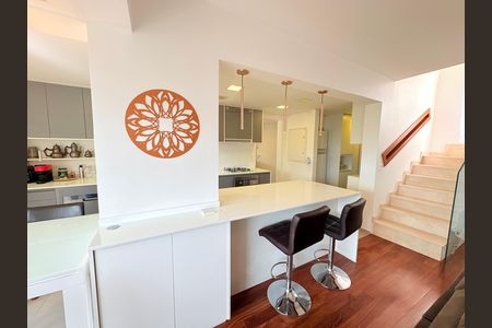 Apartamento à venda com 236m², 3 quartos e 3 vagas Apartamento à venda com 236m², 3 quartos e 3 vagasCozinha