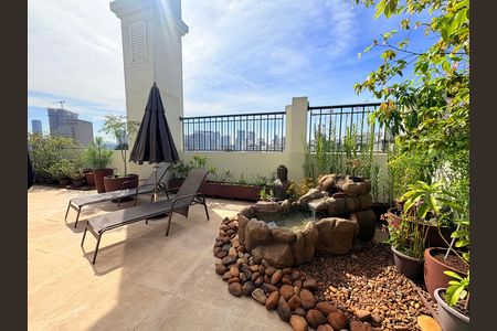 Apartamento à venda com 236m², 3 quartos e 3 vagas Apartamento à venda com 236m², 3 quartos e 3 vagasCobertura