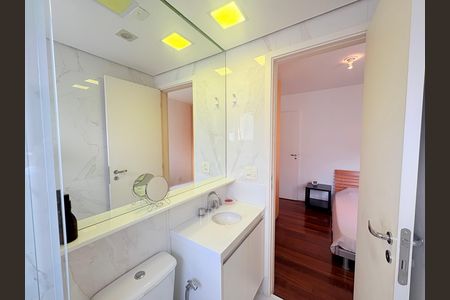 Apartamento à venda com 236m², 3 quartos e 3 vagas Apartamento à venda com 236m², 3 quartos e 3 vagasBanheiro 1