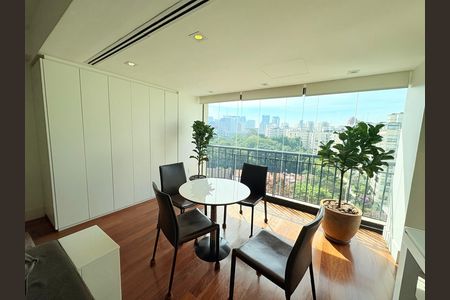 Apartamento à venda com 236m², 3 quartos e 3 vagas Apartamento à venda com 236m², 3 quartos e 3 vagasSala