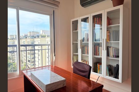 Apartamento à venda com 236m², 3 quartos e 3 vagas Apartamento à venda com 236m², 3 quartos e 3 vagasQuarto 1