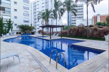 Apartamento à venda com 236m², 3 quartos e 3 vagas