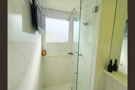 Apartamento à venda com 236m², 3 quartos e 3 vagas Apartamento à venda com 236m², 3 quartos e 3 vagasBanheiro 1