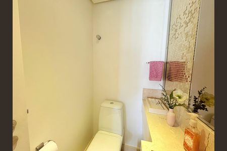 Apartamento à venda com 236m², 3 quartos e 3 vagas Apartamento à venda com 236m², 3 quartos e 3 vagasLavabo