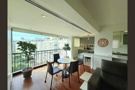 Apartamento à venda com 236m², 3 quartos e 3 vagas Apartamento à venda com 236m², 3 quartos e 3 vagasSala