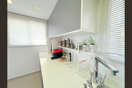 Apartamento à venda com 236m², 3 quartos e 3 vagas Apartamento à venda com 236m², 3 quartos e 3 vagasCozinha