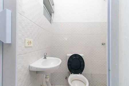Banheiro de apartamento para alugar com 1 quarto, 45m² em Vila Medeiros, São Paulo