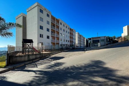 Apartamento para alugar com 49m², 2 quartos e 1 vagaFachada Condomínio