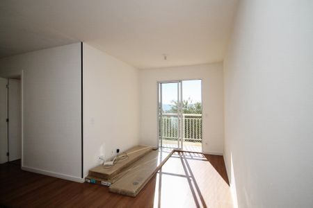 Sala de apartamento para alugar com 2 quartos, 49m² em Lajeado, Cotia