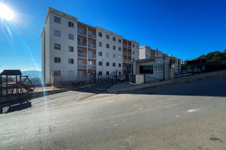 Apartamento para alugar com 49m², 2 quartos e 1 vagaFachada Condomínio