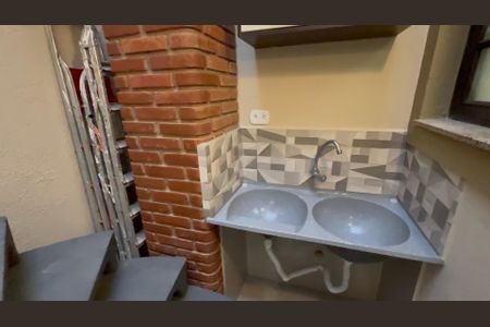 Casa para alugar com 150m², 5 quartos e 1 vaga Casa para alugar com 150m², 5 quartos e 1 vagaÁrea de Serviço