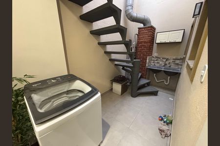 Casa para alugar com 150m², 5 quartos e 1 vaga Casa para alugar com 150m², 5 quartos e 1 vagaÁrea de Serviço