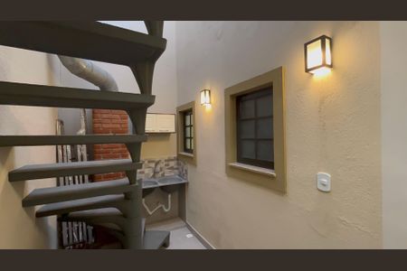 Casa para alugar com 150m², 5 quartos e 1 vaga Casa para alugar com 150m², 5 quartos e 1 vagaÁrea de Serviço