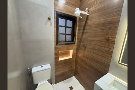 Casa para alugar com 150m², 5 quartos e 1 vaga Casa para alugar com 150m², 5 quartos e 1 vagaBanheiro 2