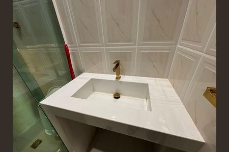 Casa para alugar com 150m², 5 quartos e 1 vaga Casa para alugar com 150m², 5 quartos e 1 vagaBanheiro da Suíte 1