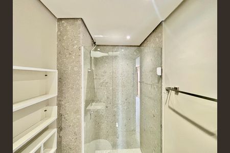 Studio para alugar com 24m², 1 quarto e sem vaga Studio para alugar com 24m², 1 quarto e sem vagaStudio Banheiro