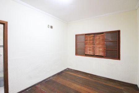 Casa à venda com 180m², 2 quartos e 2 vagas