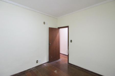 Casa à venda com 180m², 2 quartos e 2 vagas