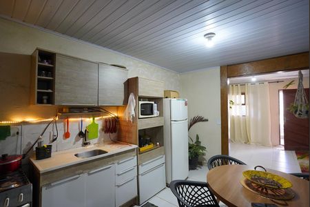 Casa à venda com 2 quartos, 55m² em Cavalhada, Porto Alegre