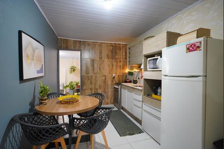 Cozinha de casa à venda com 2 quartos, 55m² em Cavalhada, Porto Alegre