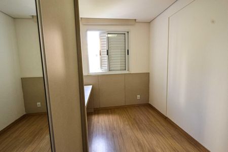 Quarto 1 de apartamento para alugar com 2 quartos, 64m² em Buritis, Belo Horizonte