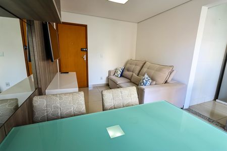 Sala de apartamento para alugar com 2 quartos, 64m² em Buritis, Belo Horizonte