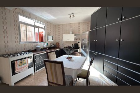Casa para alugar com 160m², 3 quartos e 2 vagas