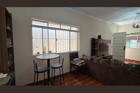Casa para alugar com 160m², 3 quartos e 2 vagas