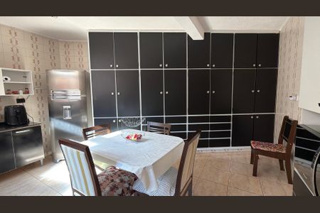 Casa para alugar com 160m², 3 quartos e 2 vagas