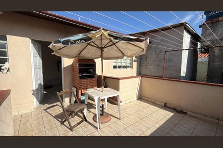 Casa para alugar com 160m², 3 quartos e 2 vagas
