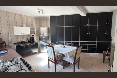 Casa para alugar com 160m², 3 quartos e 2 vagas