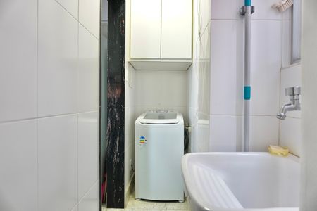 Apartamento à venda com 66m², 2 quartos e 1 vaga Apartamento à venda com 66m², 2 quartos e 1 vagaÁrea de Serviço