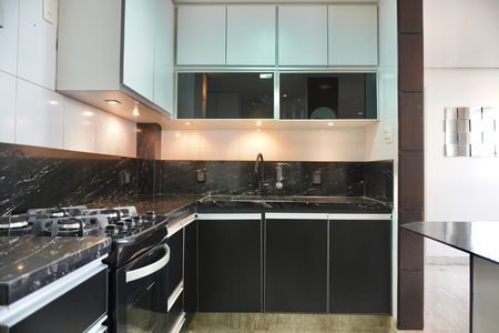 Apartamento à venda com 66m², 2 quartos e 1 vaga Apartamento à venda com 66m², 2 quartos e 1 vagaCozinha