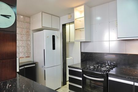 Apartamento à venda com 66m², 2 quartos e 1 vaga Apartamento à venda com 66m², 2 quartos e 1 vagaCozinha