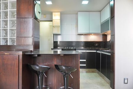 Apartamento à venda com 66m², 2 quartos e 1 vaga Apartamento à venda com 66m², 2 quartos e 1 vagaCozinha